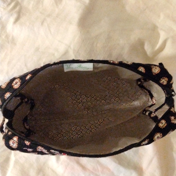 Vera Bradley Retired (Fall2006)Classic Black cosmetic bag, in unused condition. - Picture 6 of 8